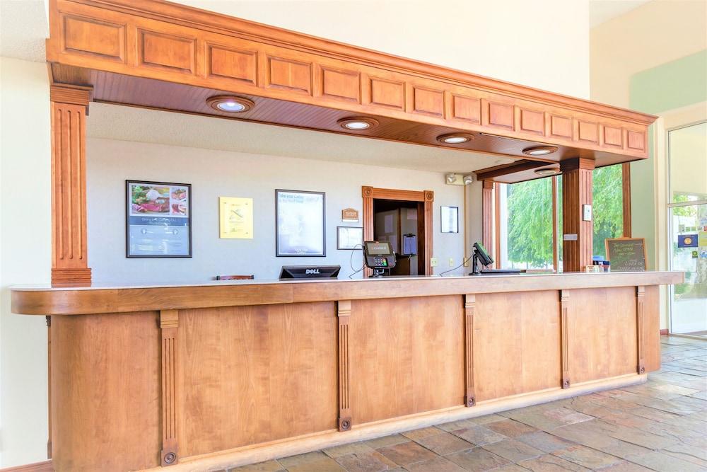 Holiday Inn Ontario By Ihg Exterior photo