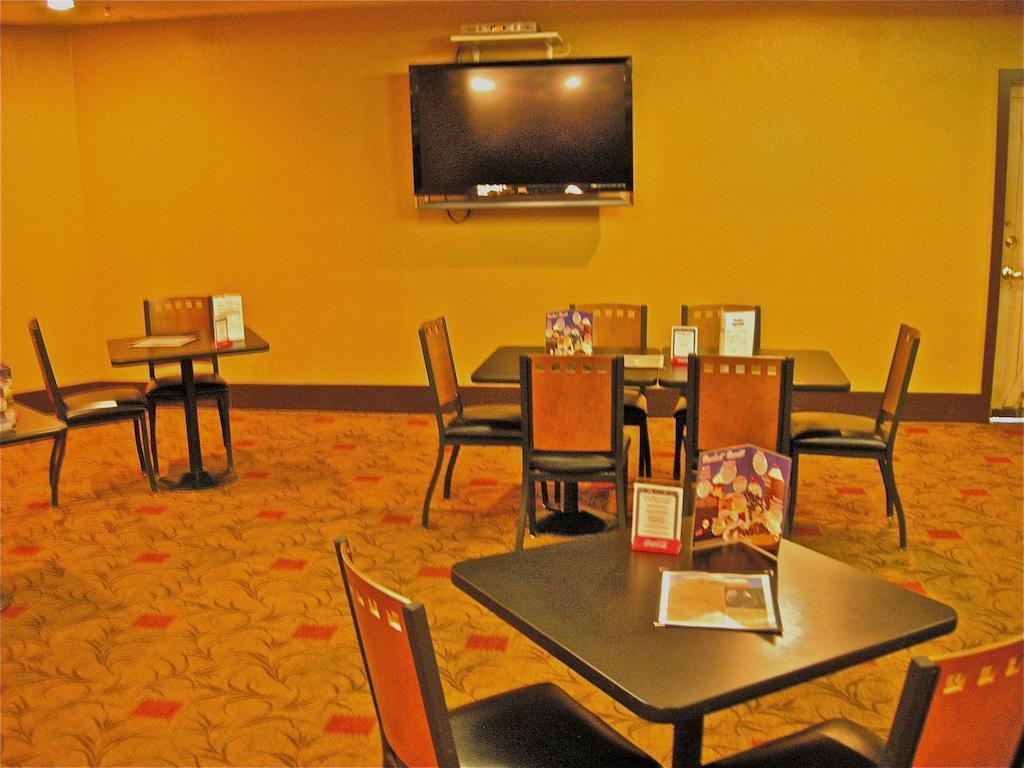 Holiday Inn Ontario By Ihg Exterior photo